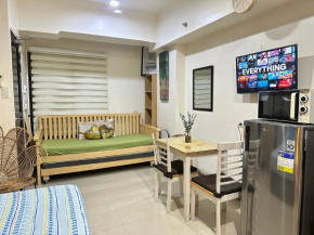 5-guest Studio Seaview Flat near Ayala Wi-Fi Pool